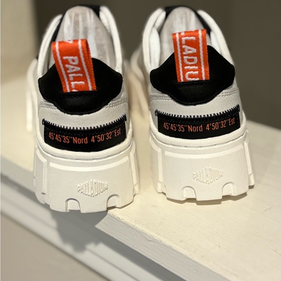 Palladium Pallatower Lo Star White Leather Platform Sneaker  Womens 6 Youth 4.5Y - Picture 4 of 10
